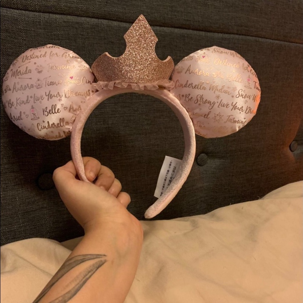 Minnie Mouse Ears From Disneyland🔮